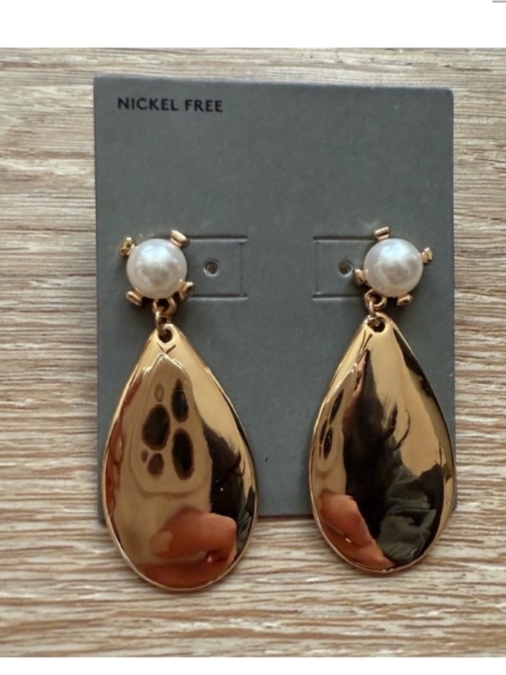 Nordstrom Gold Teardrop Dangle Earrings with Pearl Top
